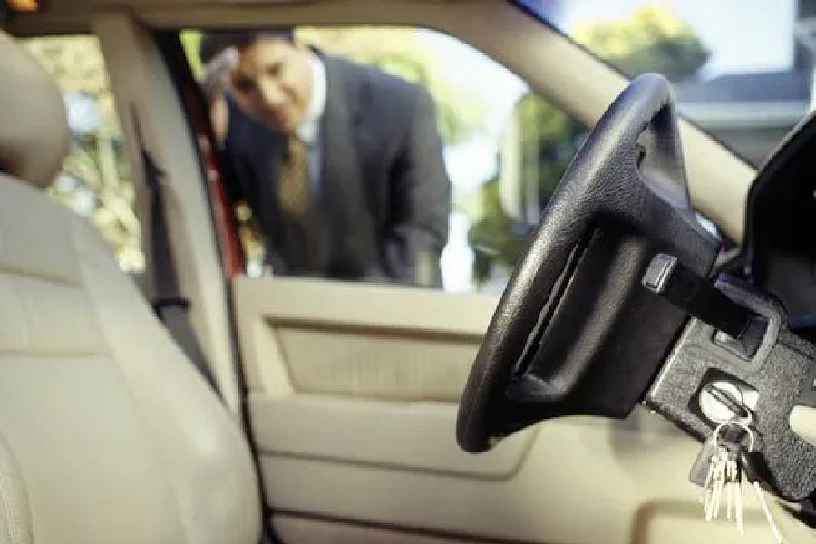 Auto Lockouts - Auto Locksmith In Blackpool covering Cumbria & Lancashire, Commercial Locksmiths and Residential Locksmiths-1