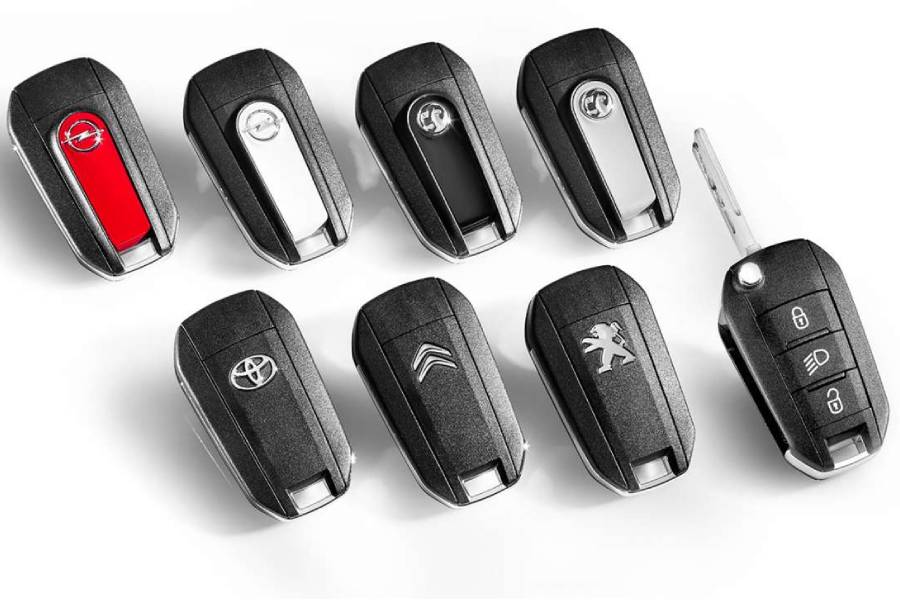 Auto Lockouts - Auto Locksmith In Blackpool covering Cumbria & Lancashire, Commercial Locksmiths and Residential Locksmiths-1