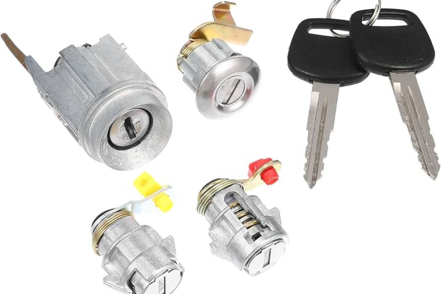 Auto Lockouts - Auto Locksmith In Blackpool covering Cumbria & Lancashire, Commercial Locksmiths and Residential Locksmiths-1